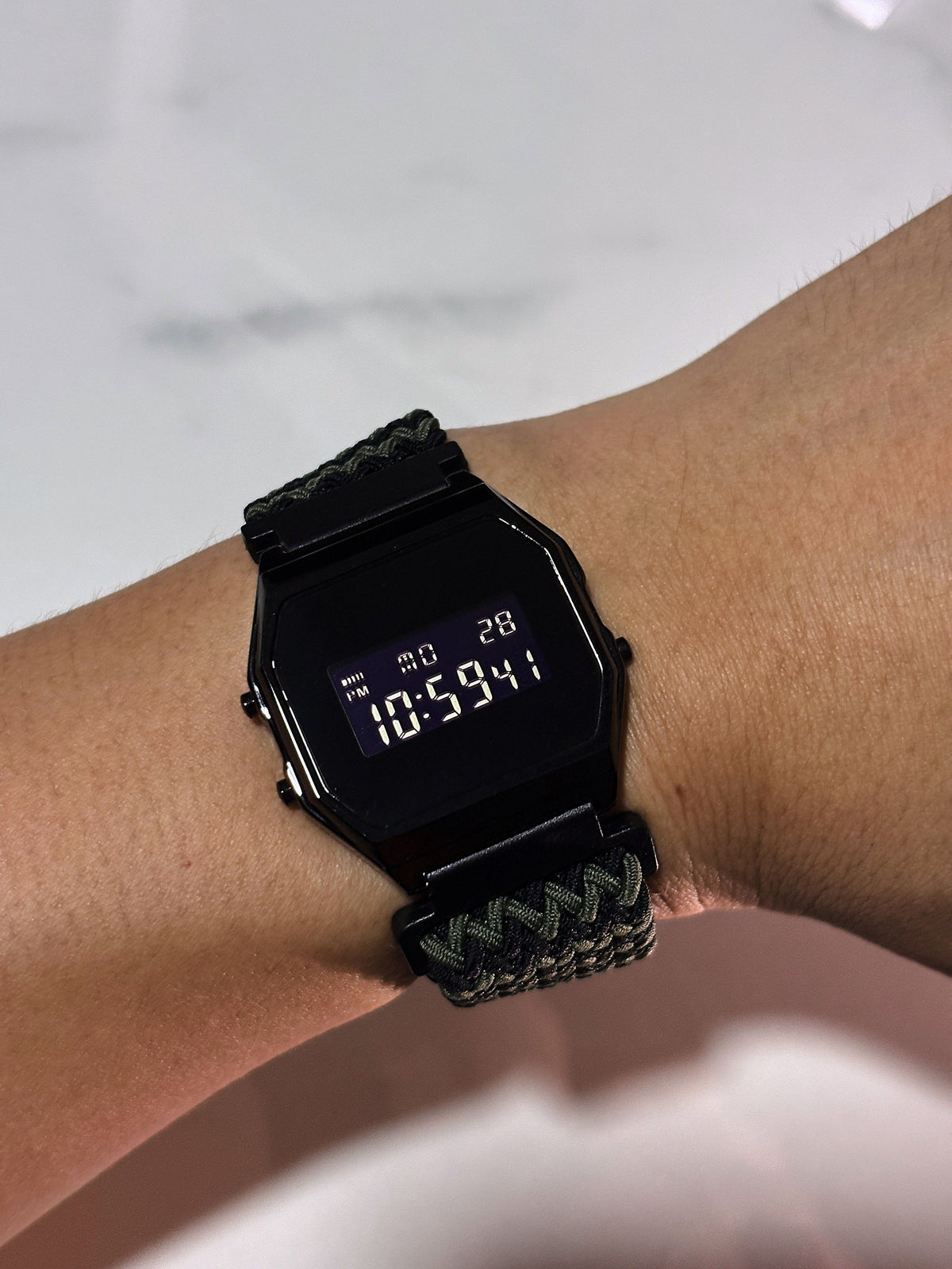 DARK with magnetic nylon strap